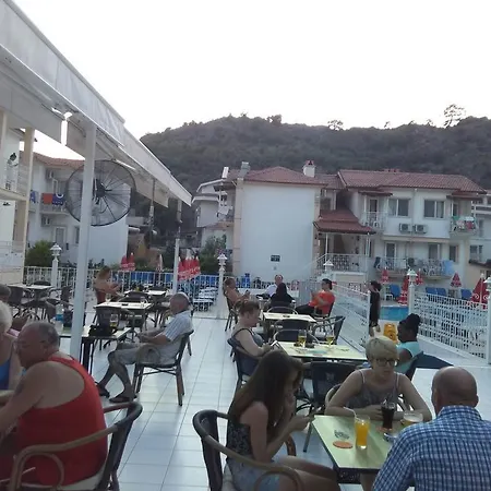 فندق Karbel هيسارونو